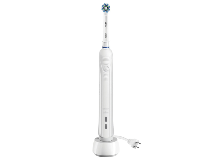 24. Oral-B White Pro 1000 electric toothbrush