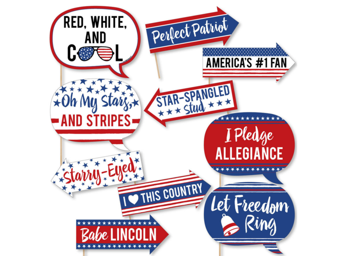 A set of patriotic photo props