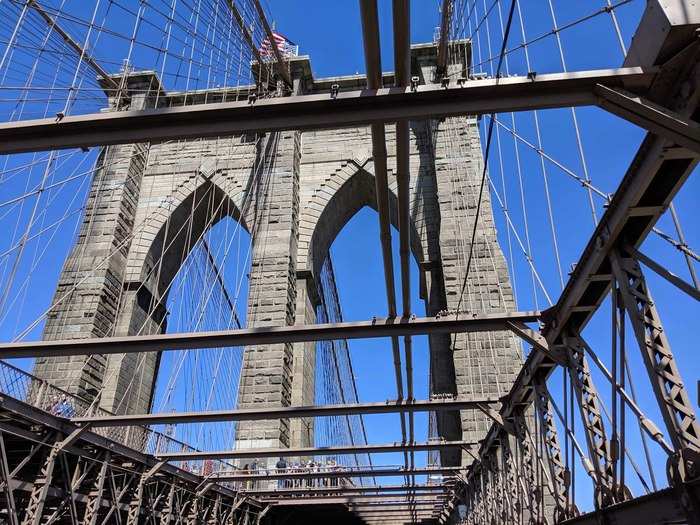 The camera also takes great shots while moving, like this photo of the Brooklyn Bridge taken through my sunroof while my wife drove.