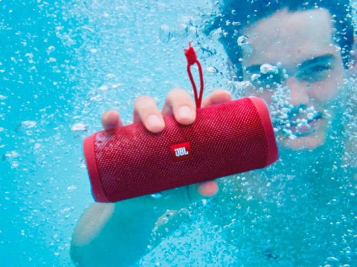 A powerful waterproof speaker