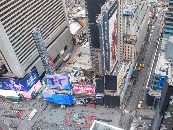 From the terrace, you can look down upon the hustle and bustle of Times Square. When I