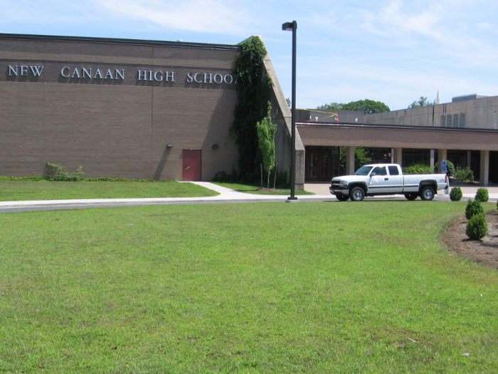 Connecticut: New Canaan School District