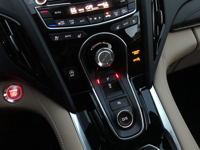 The 10-speed automatic transmission, which has four driving modes (Comfort, Snow, Sport + and a default Sport), along with paddle shifters behind the steering wheel.