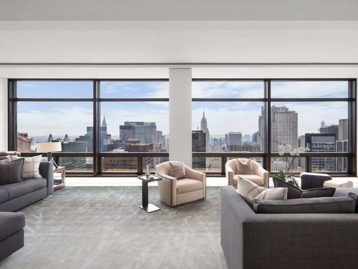 The five bedrooms, 5.5 bathrooms, and 11 rooms in the 6,144-square-foot apartment dwarf most New Yorkers