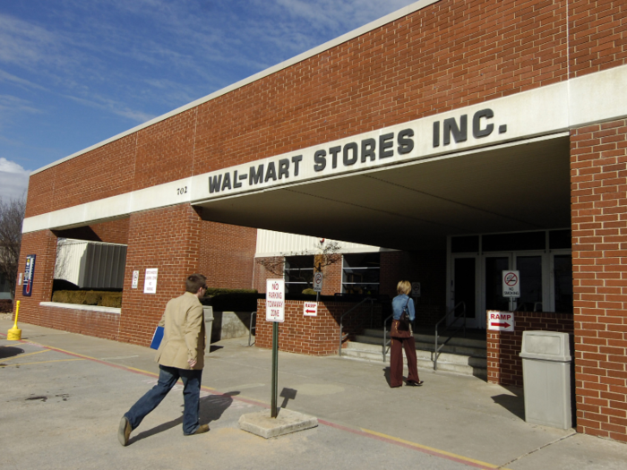 Arkansas: Walmart is headquartered in Bentonville. The retail giant had revenues of $514.4 billion and 2.2 million employees.