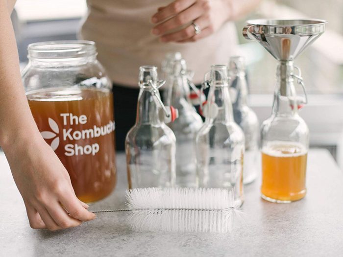 A kombucha brewing kit