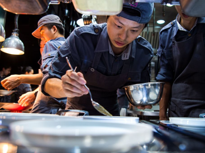 In China, even college students can afford to dine out every day