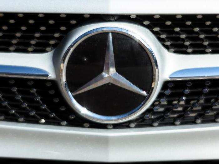 The Mercedes tri-star badge is prominent against the blacked-out grilled, with a pair of chrome wings that add some real design energy to the fascia.