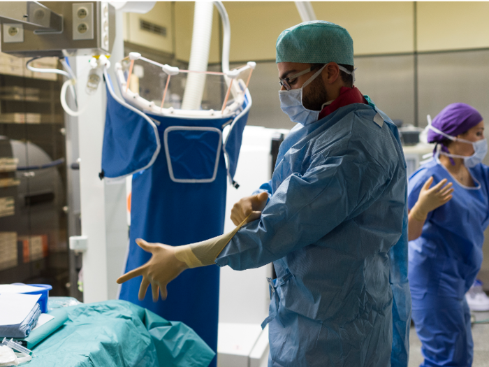 21. Surgical technologists earn a median of $48,670 a year, and there are 79,080 employed in hospitals.