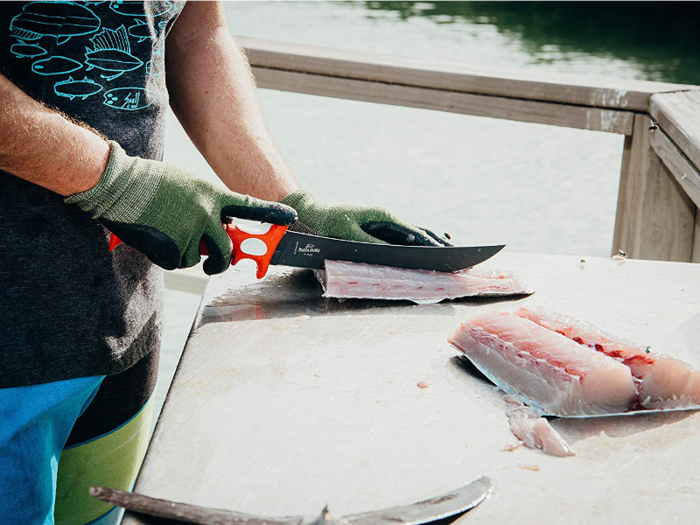 An easy-to-sharpen fillet knife