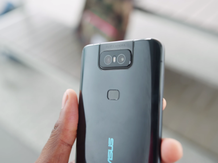 The Zenfone 6 features a dual-camera system that