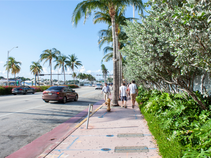 As I started walking north up Collins Avenue, I didn