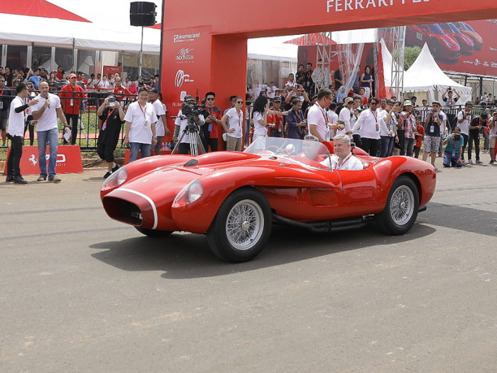 ... the Testa Rossa soon appeared.