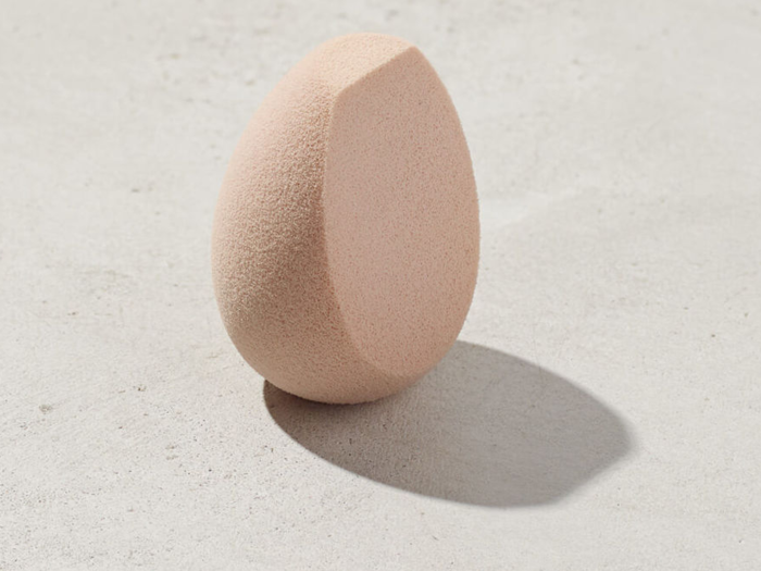 The best makeup sponge for switching between products