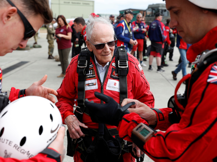 Across the Channel, 95-year-old British D-Day veteran Harry Read also made a commemorative parachute jump on Wednesday. He described his jump as "thoroughly enjoyable."