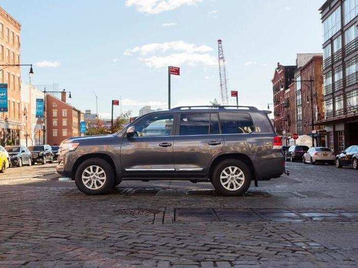 The 18-inch alloy wheels came standard, part of a base price of $84,000. A few extras and a handling charge brought the as-tested sticker up to $86,000.