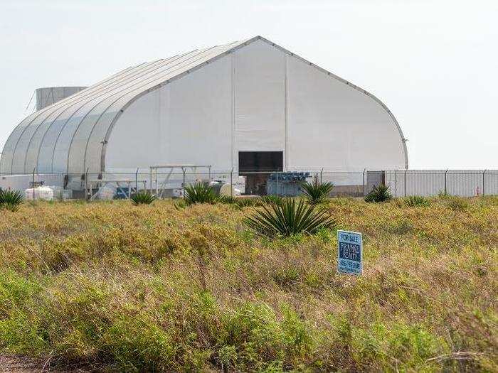 The company also erected this onion-shaped tent in its work yard, where Starhopper was built.