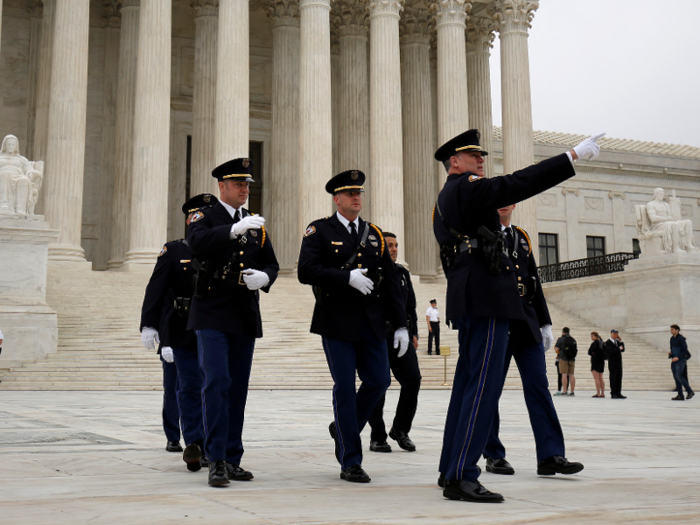 3. First-line supervisors of police and detectives earn an average of $93,100 a year.