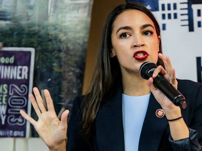 Alexandria Ocasio Cortez Hits Back At Amazon S Twitter Attack And Accuses The Company Of Relying