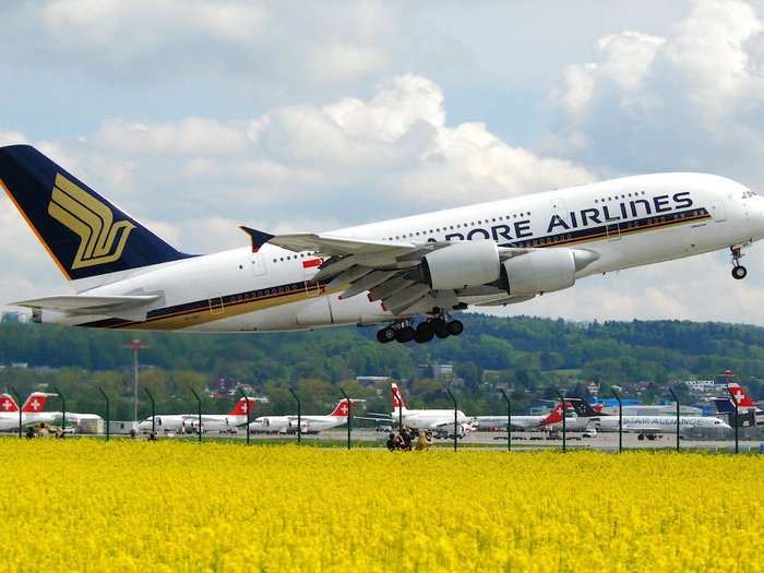 4. Singapore Airlines