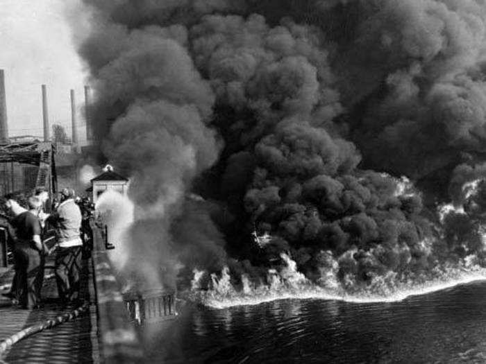 At least 13 fires broke out on the river between 1868 and 1969. The largest river fire caused more than $1 million in damage to boats and a riverfront building in 1952.