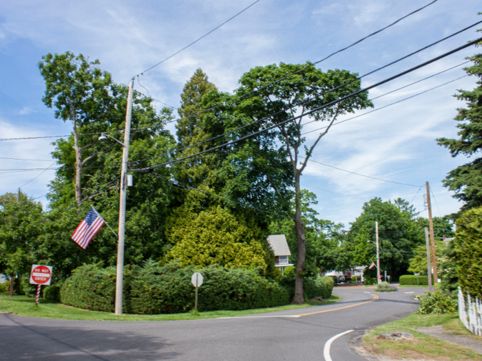 Driving through Shelter Island felt like driving through a quiet, lazy suburb.