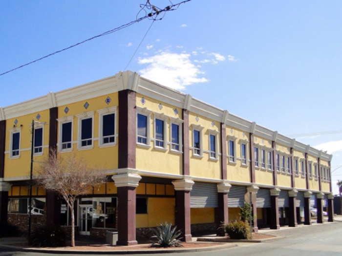 El Centro, California: 74.6% of the city speaks Spanish.