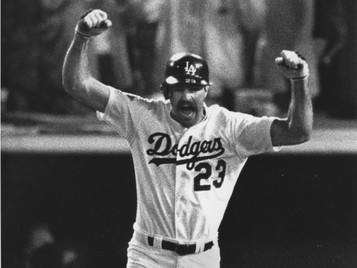 1988: Kirk Gibson hits walk-off home run in Game 2 of the World Series.