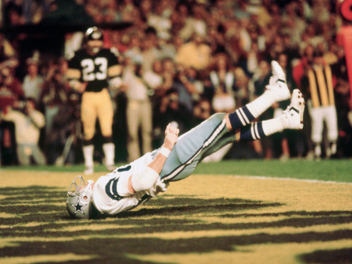 1979: Pittsburgh Steelers beat Dallas Cowboys, 35-31, in the Super Bowl.