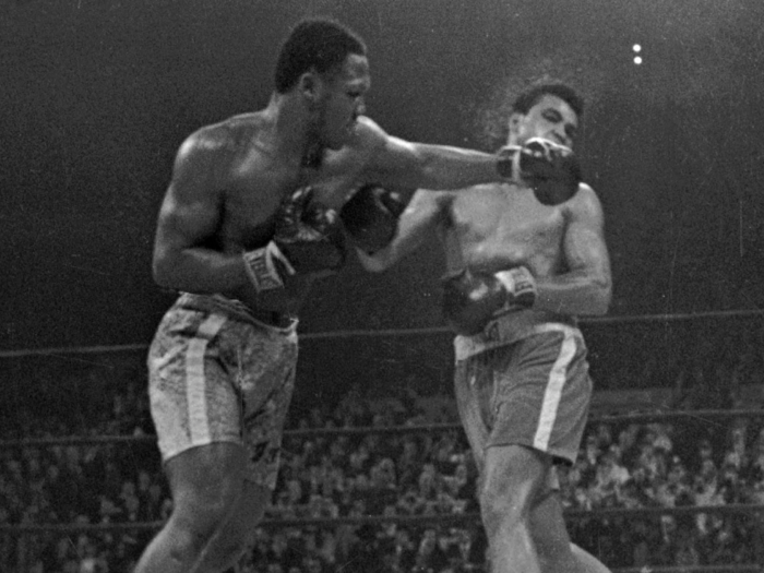 1971: Joe Frazier beats Muhammad Ali in "The Fight of the Century."