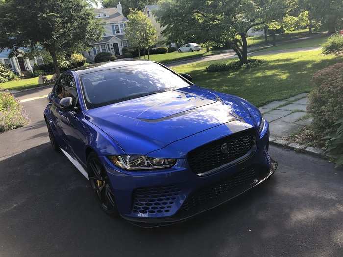 The XE SV Project has "SHOW CAR" written all over it, so I was a bit surprised when Jaguar said I could grab the vehicle for a few days. The vibrant blue paint job made the car stand out in my driveway.