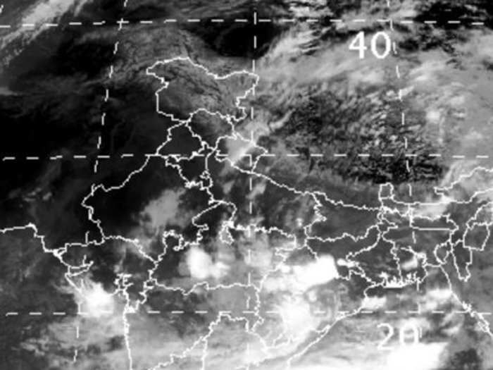 Indian Meteorological Department has  released live satellite images of Mumbai overcast with clouds.