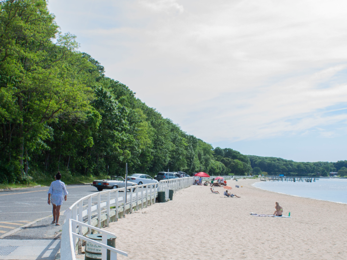 Despite its proximity to the affluent vacation towns, Shelter Island is known as the "un-Hamptons" for its tranquility, laid-back vibe, and lack of Hamptons crowds.