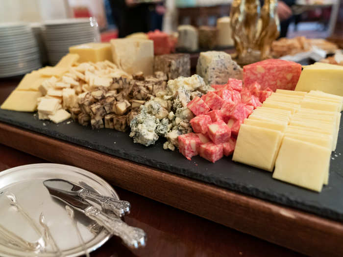 ... an impressive cheese plate ...