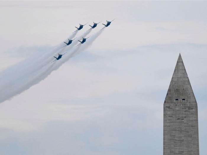 video of trumps solute to the 4th of july