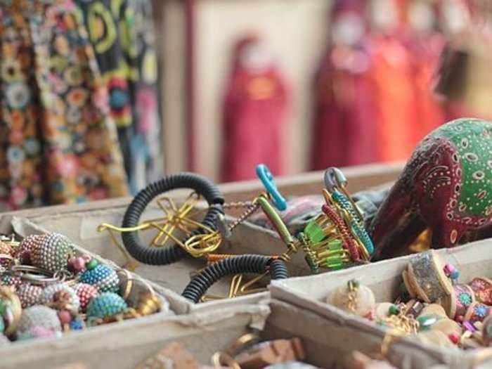 Like most old cities, Japiur also has colourful markets like the Tripolia Bazar and the Johari Bazar to help it become a commercial hub.