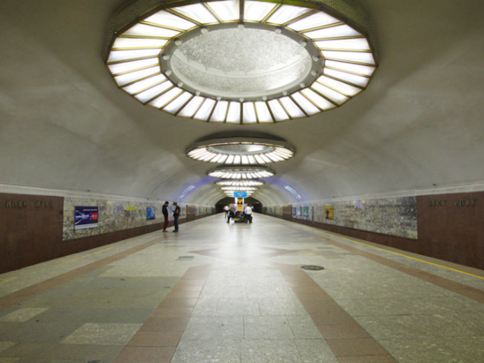 Some of the stations are more minimalist in their design, but they still contain intricate details, the the carvings in this huge light fixture.