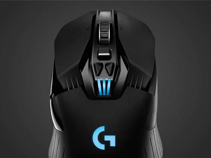 The G903 Lightspeed supports up to 11 programmable buttons.