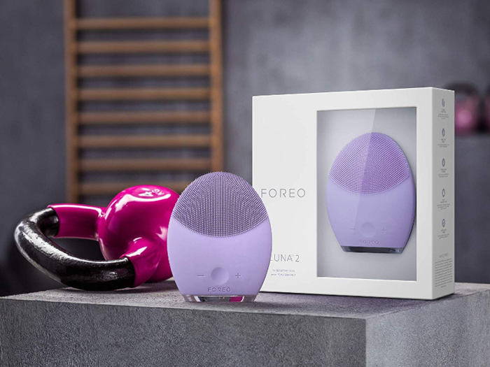 Foreo LUNA 2 Personalized Facial Cleansing Brush