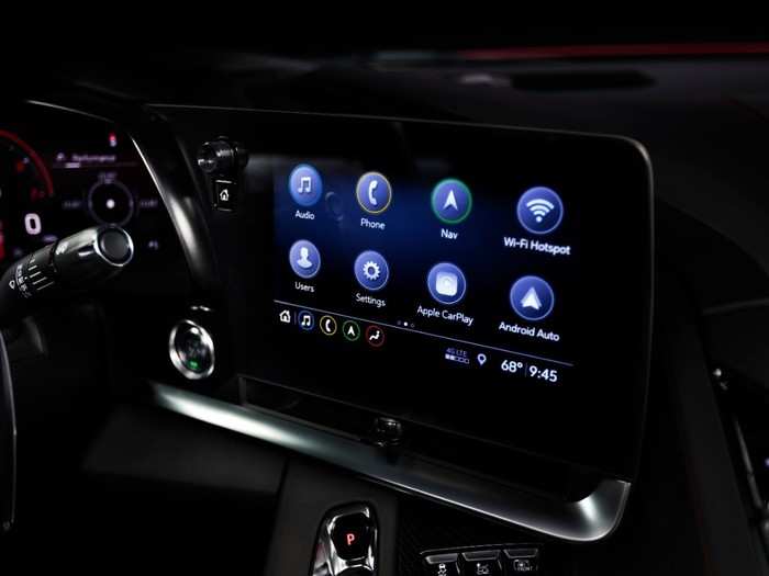 The infotainment system is based on Chevy superb setup and runs on a central touchscreen.