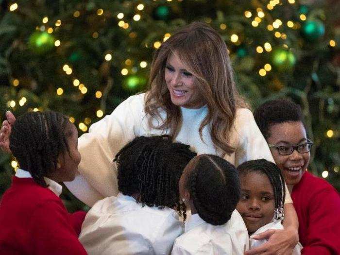 She even hosted a group of children to construct wreaths in honor of the holiday.