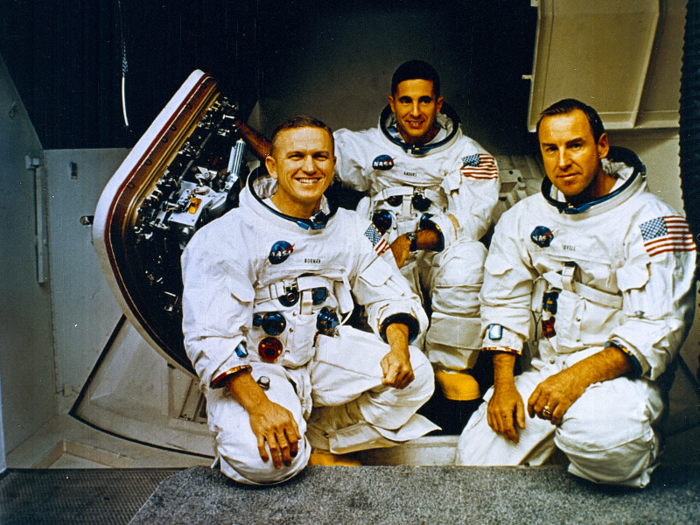 Other films focus on other iconic missions in the Apollo program. In "Apollo