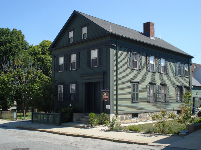 This Massachusetts home was the site of the 1892 murders of Andrew and Abby Borden. Their daughter, Lizzie Borden, was accused of the murder, which led to her sensational trial. The home has since been up for sale multiple times, and it