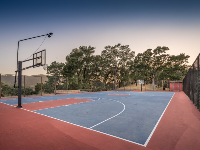 ... a basketball court ...