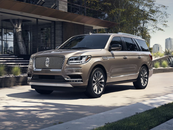 2019 Lincoln Navigator: $73,205