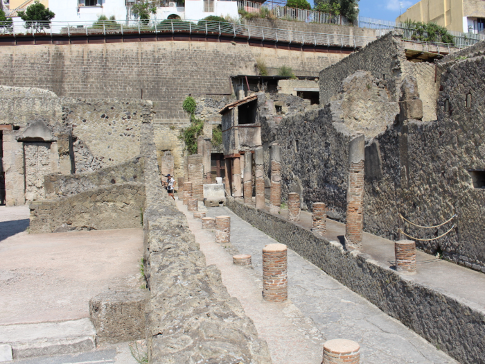 Herculaneum did not have all the same luxuries as Pompeii like the stepping stones between sidewalks, meaning residents would essentially have to walk through open sewage in the streets.