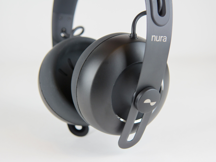 The Nuraphone also does a better job at noise cancelling.