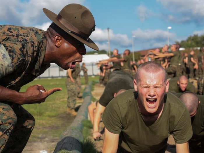 This is what 24 hours is really like for recruits at US Marine Corps ...