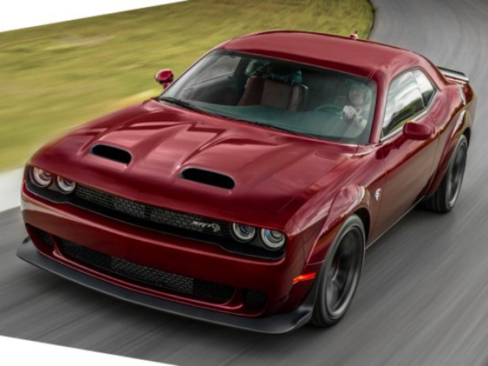 2. Dodge Challenger SRT Hellcat