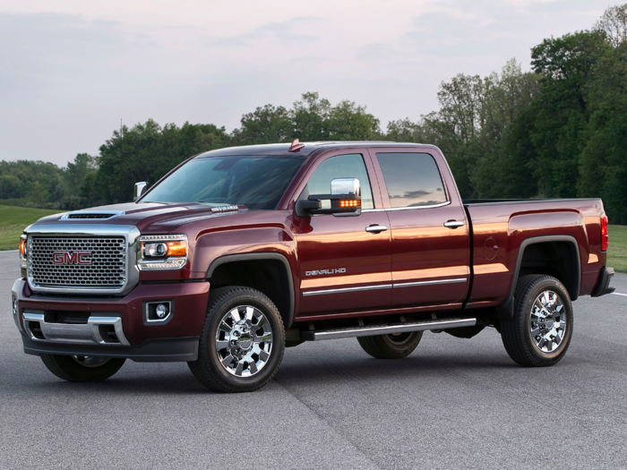 18. GMC Sierra 1500 Crew Cab 4WD